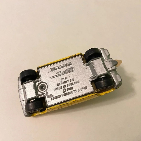 Lot of 3 Diecast Mix Cars Martini Hot Wheels Hot Wheels Megaforce Megadestroyer - Picture 14 of 16